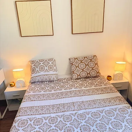 Modern 4-room 3 Bedrooms Netflix Parking