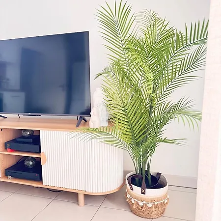 شقة Modern 4-room 3 Bedrooms Netflix Parking