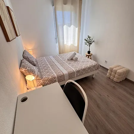 شقة Modern 4-room 3 Bedrooms Netflix Parking *