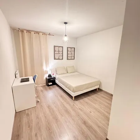 شقة Modern 4-room 3 Bedrooms Netflix Parking *