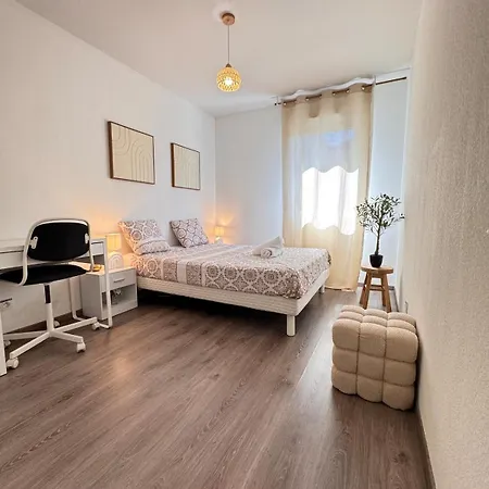Modern 4-room 3 Bedrooms Netflix Parking شقة *