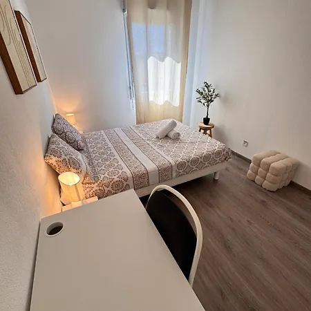 Modern 4-room 3 Bedrooms Netflix Parking شقة