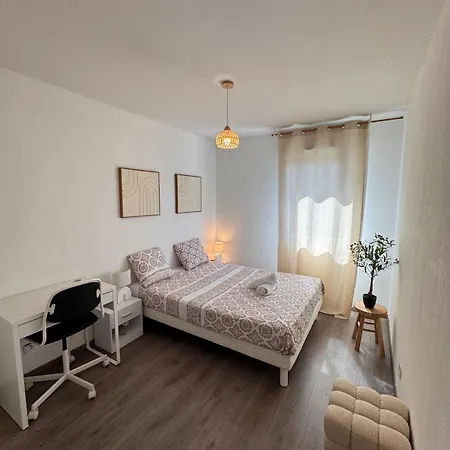 Modern 4-room 3 Bedrooms Netflix Parking شقة
