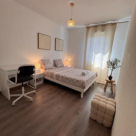 Modern 4-room 3 Bedrooms Netflix Parking